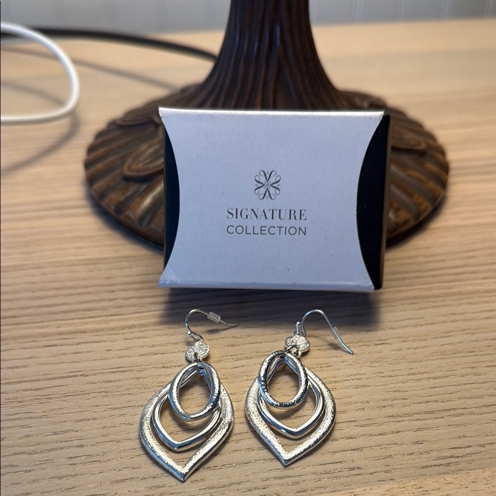 Avon Signature Collection Double Luxe Loop Earrings